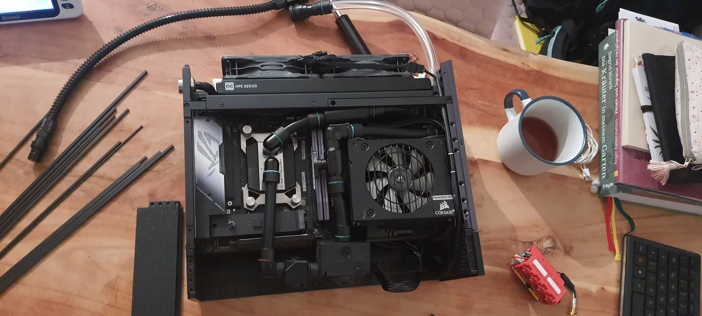 Build 03 - Hats montiert